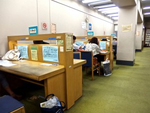 上北沢図書館(自習室)